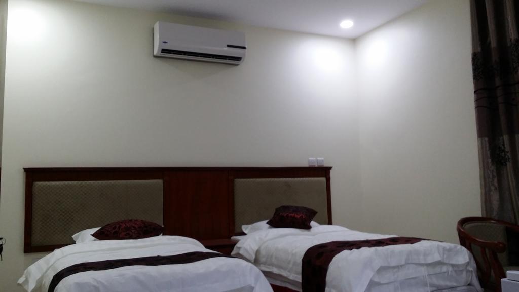 Hana Yanbu Hotel Apartments Extérieur photo